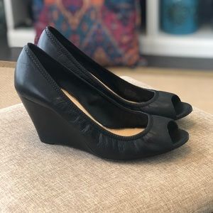 Jessica Simpson Black Peep Toe Wedge Sz 8 1/2